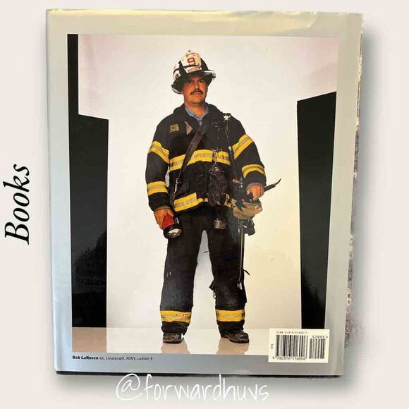 Life Magazine - One Nation: America Remembers 911 - Picture 6 of 10